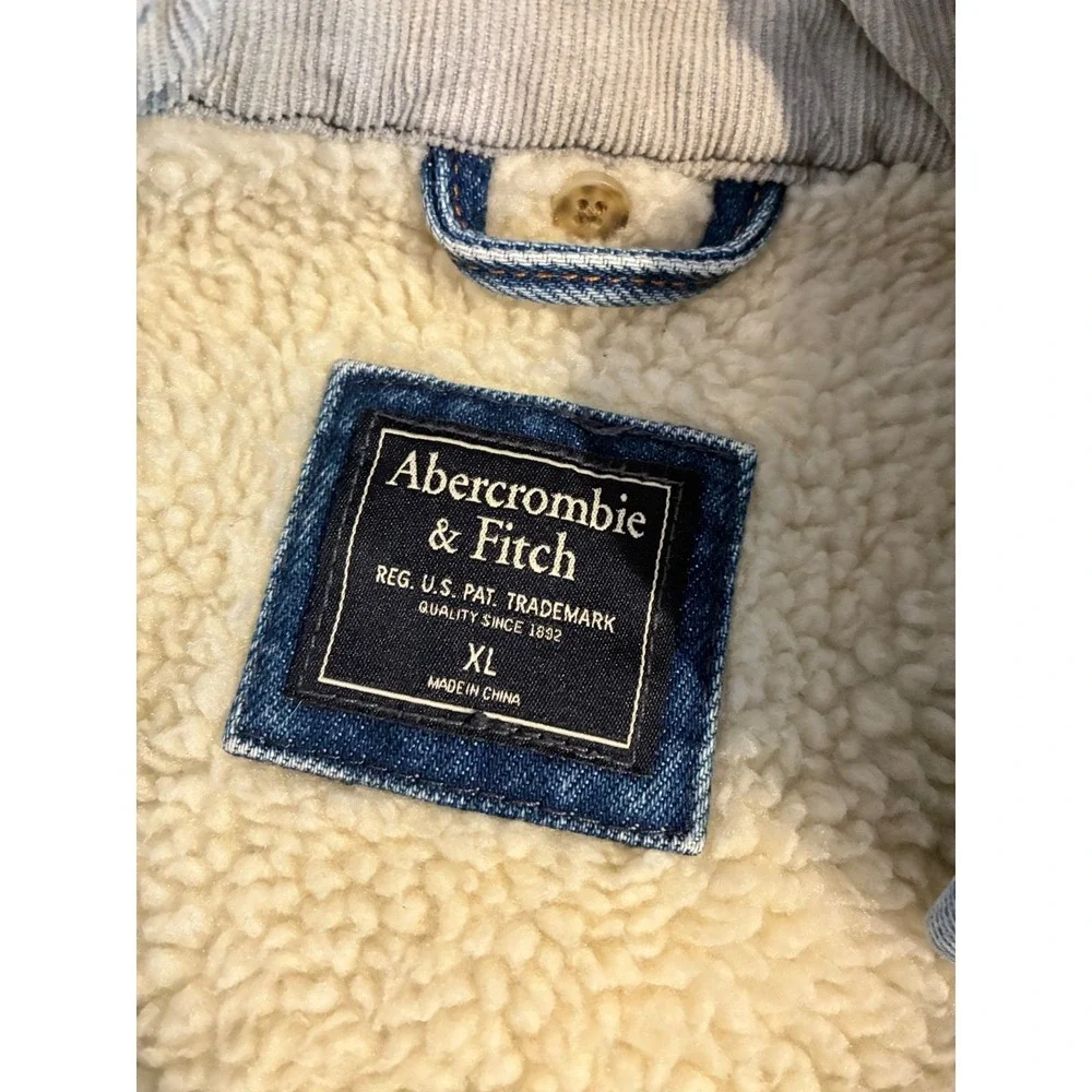 Abercrombie & Fitch‎ Denim Trucker Jacket Sherpa Lined Distressed Boho Casual XL